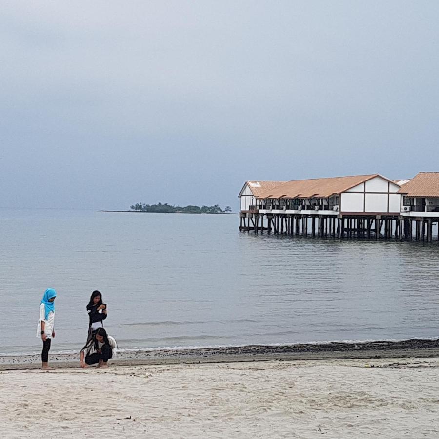 Tokido Private Water Chalet Pd Port Dickson Extérieur photo